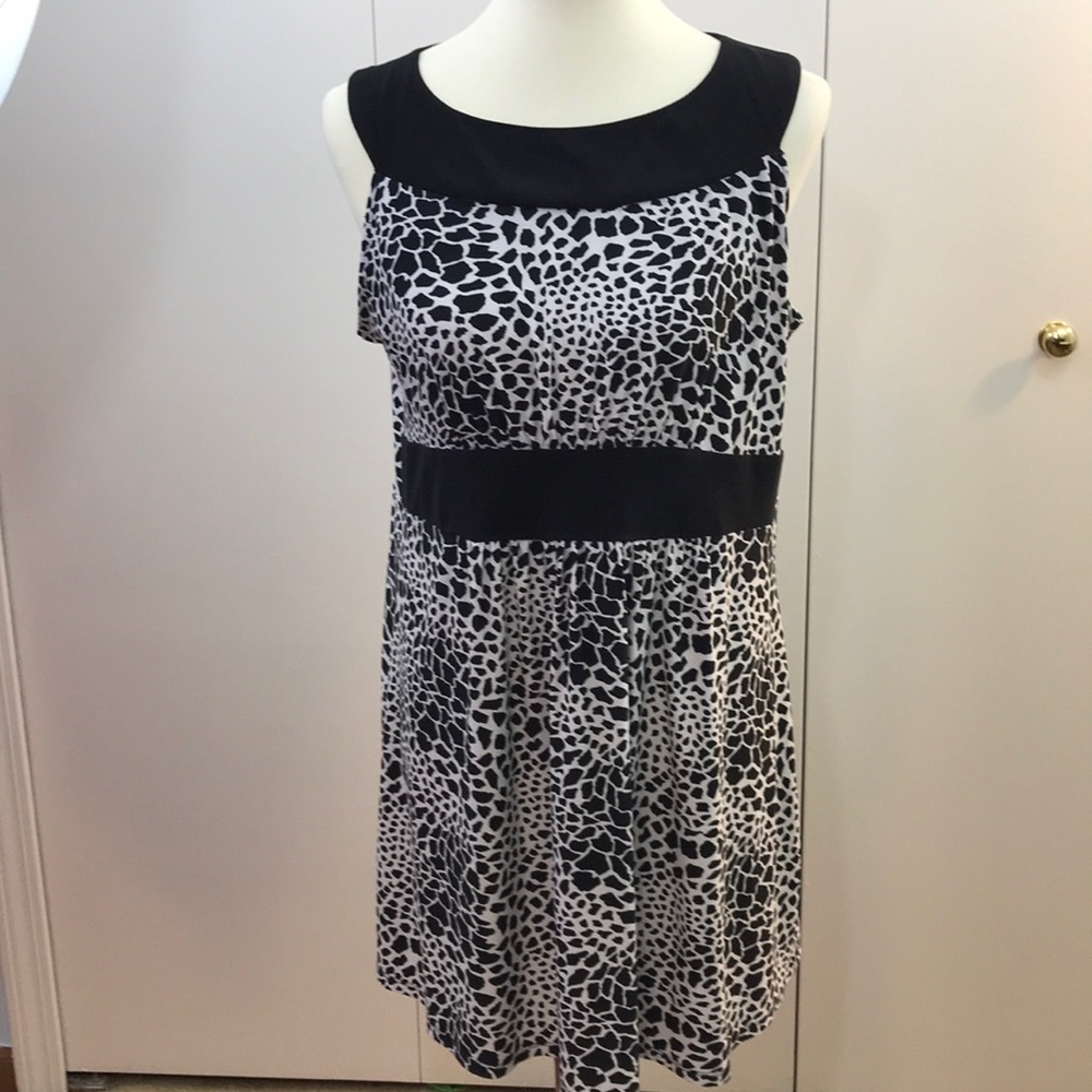 Studio Donatello L dress flattering thinning black